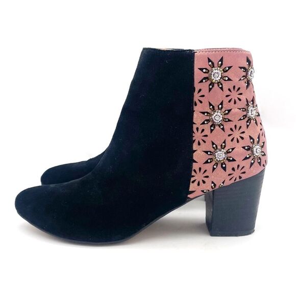 Anthropologie Miss Albright Kaida Beaded Ankle Bootie Black Pink Suede Size 8 - Picture 5 of 16